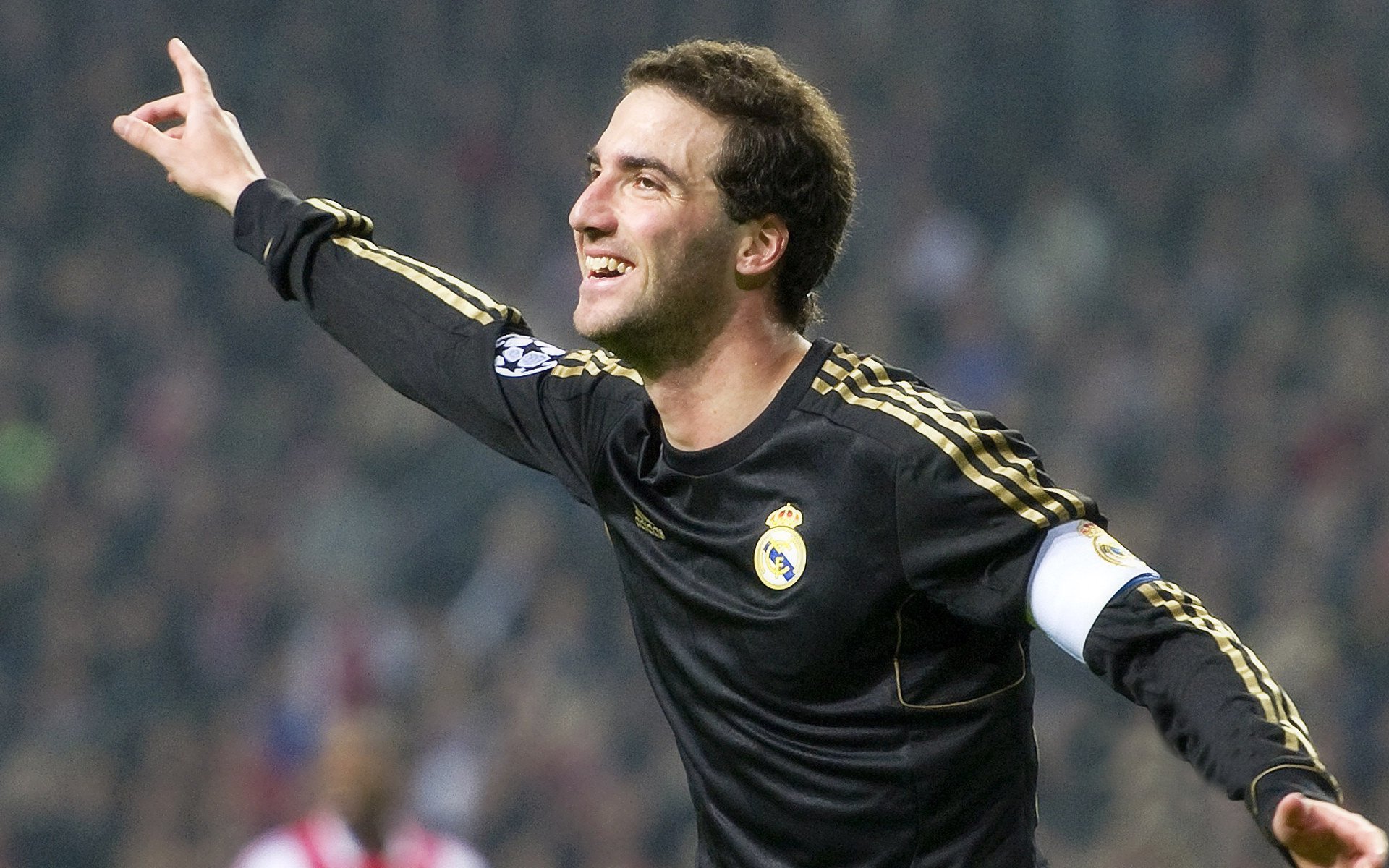 kaiyun-中国马术节开幕，骑手与马匹共同亮相红毯，中国马术节2020