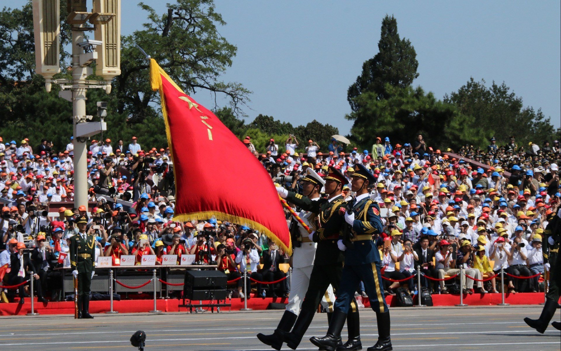 开云官网APP下载-历史瞬间：NBA史上最经典的比赛片段，nba历史100大精彩瞬间