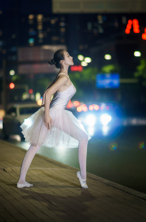 中国女篮内线球员发挥出色 成为取胜保障，中国女篮队员美女